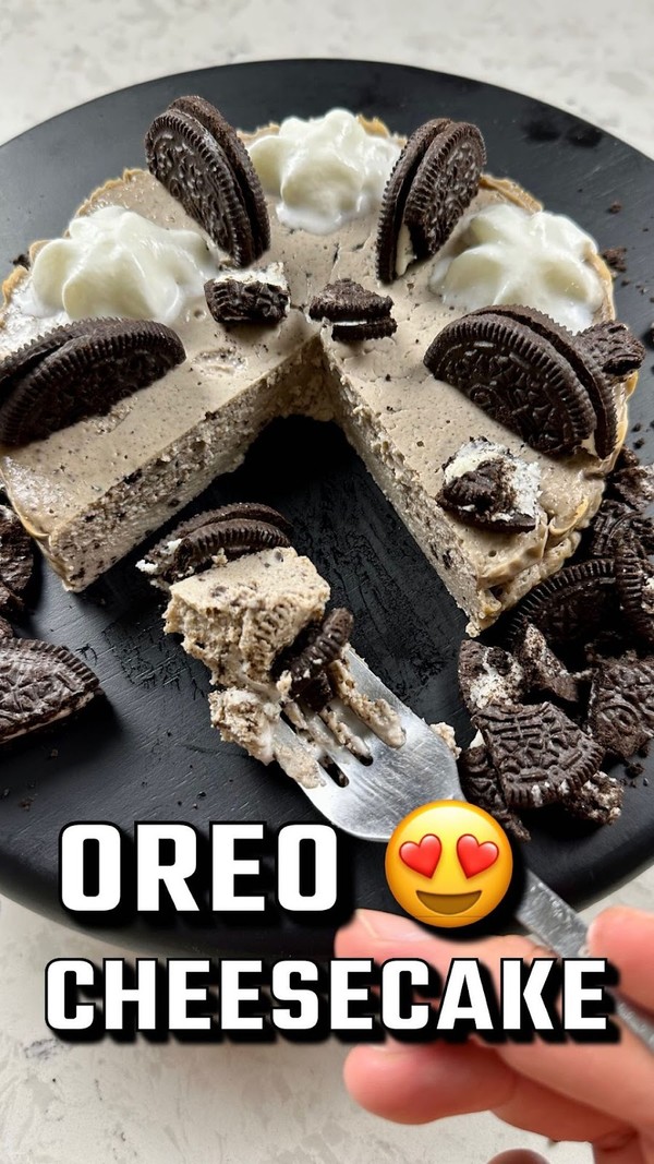 Low Calorie Oreo Cheesecake