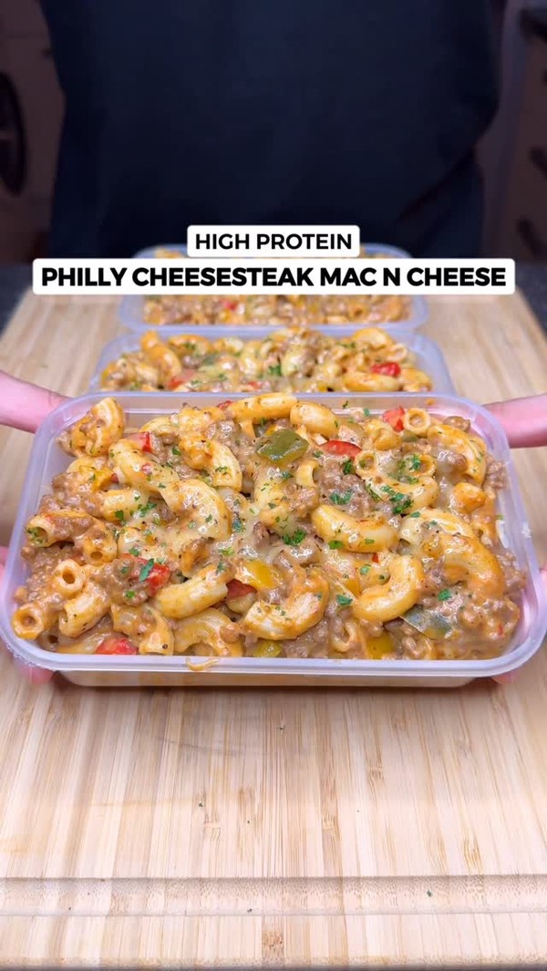 High Protein Creamy Philly Cheesesteak Mac n Cheese