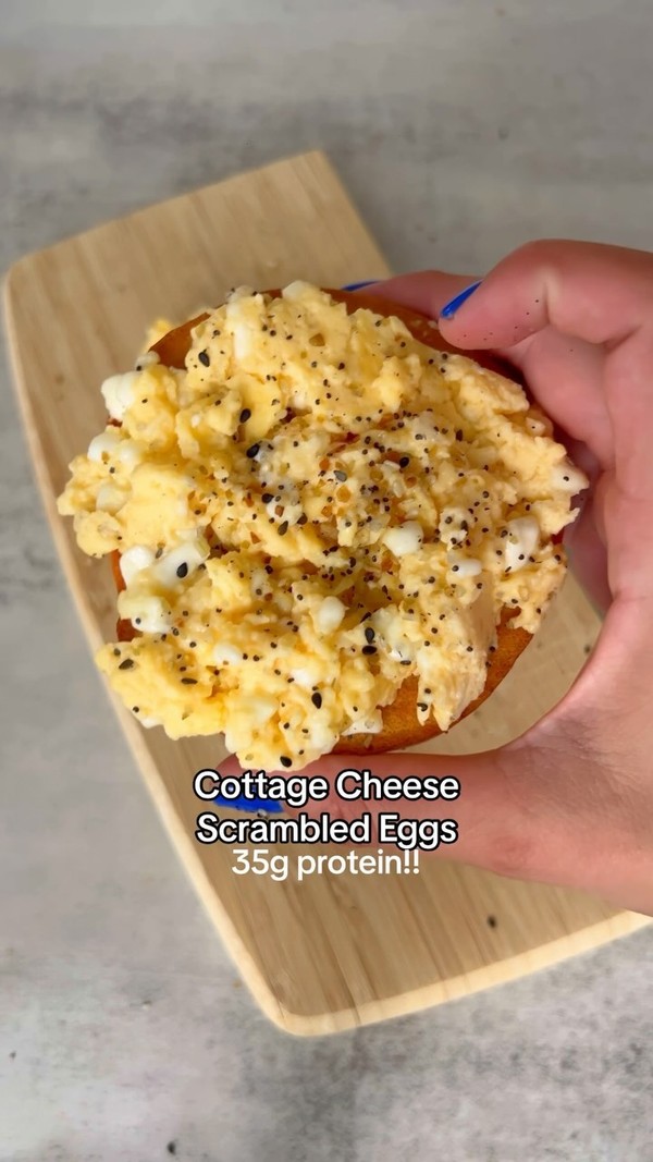 Cottage Cheese Scrambled Eggs