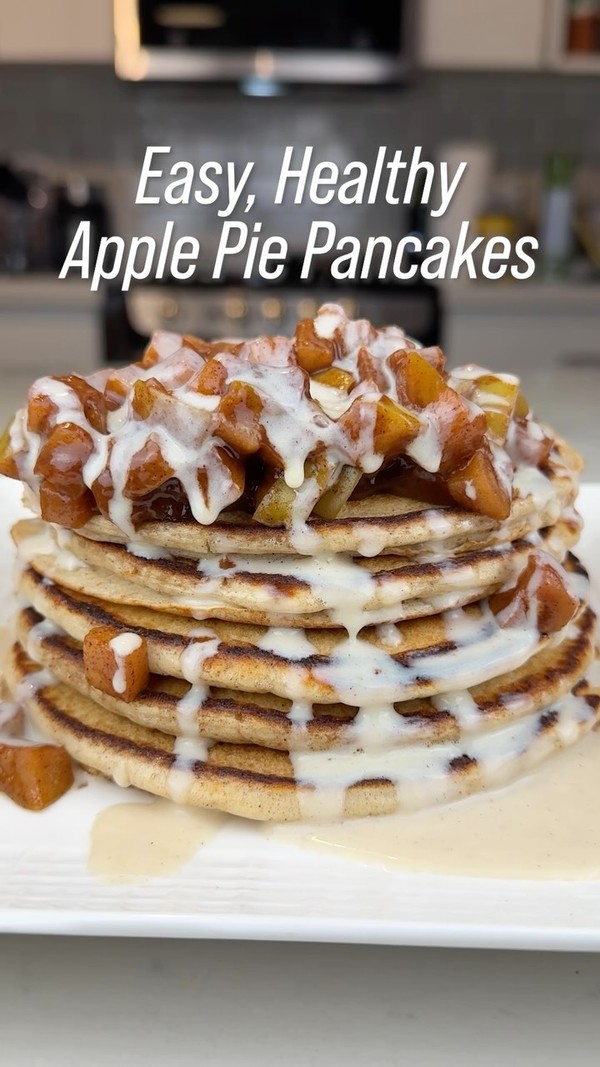 Healthy Apple Pie Pancakes