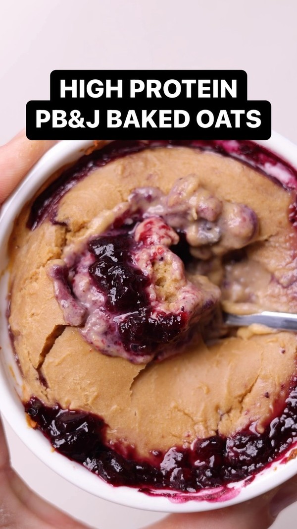 Peanut Butter and Jelly Baked Oats