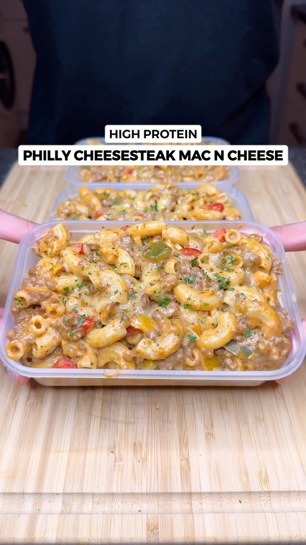 High Protein Creamy Philly Cheesesteak Mac n Cheese