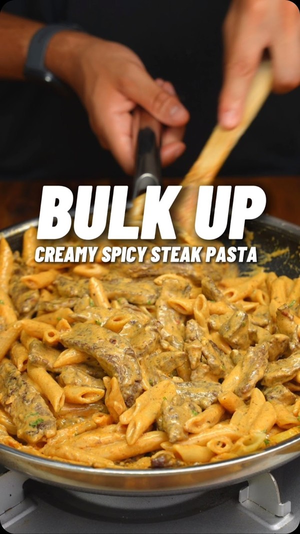 Easy Creamy Spicy Steak Pasta