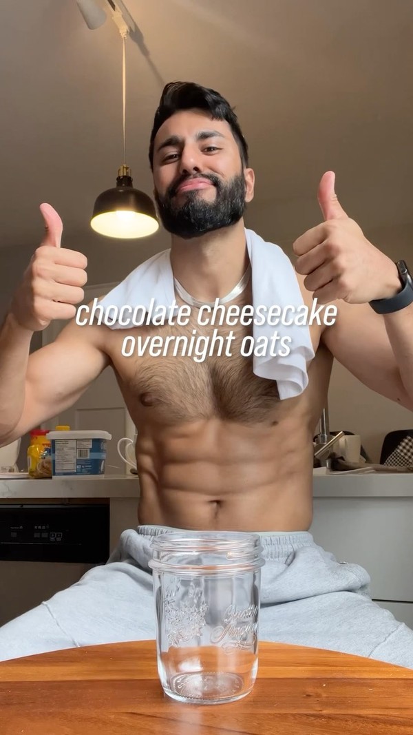 Chocolate Cheesecake Overnight Oats