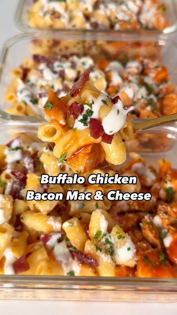 Buffalo Chicken & Bacon Ranch Mac & Cheese