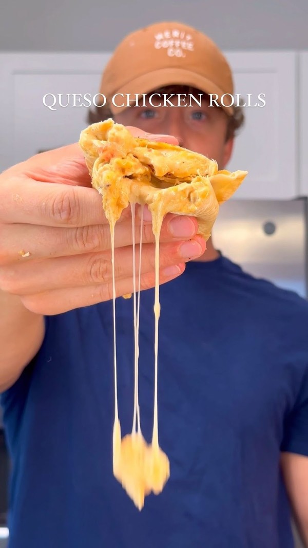 Queso Chicken Rolls