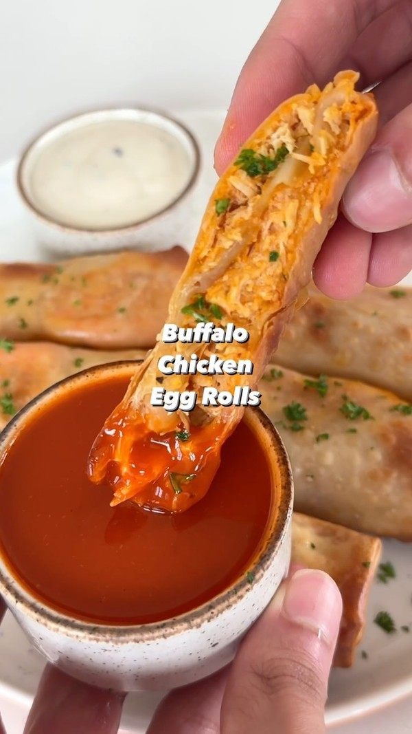 Crispy Buffalo Chicken Rolls