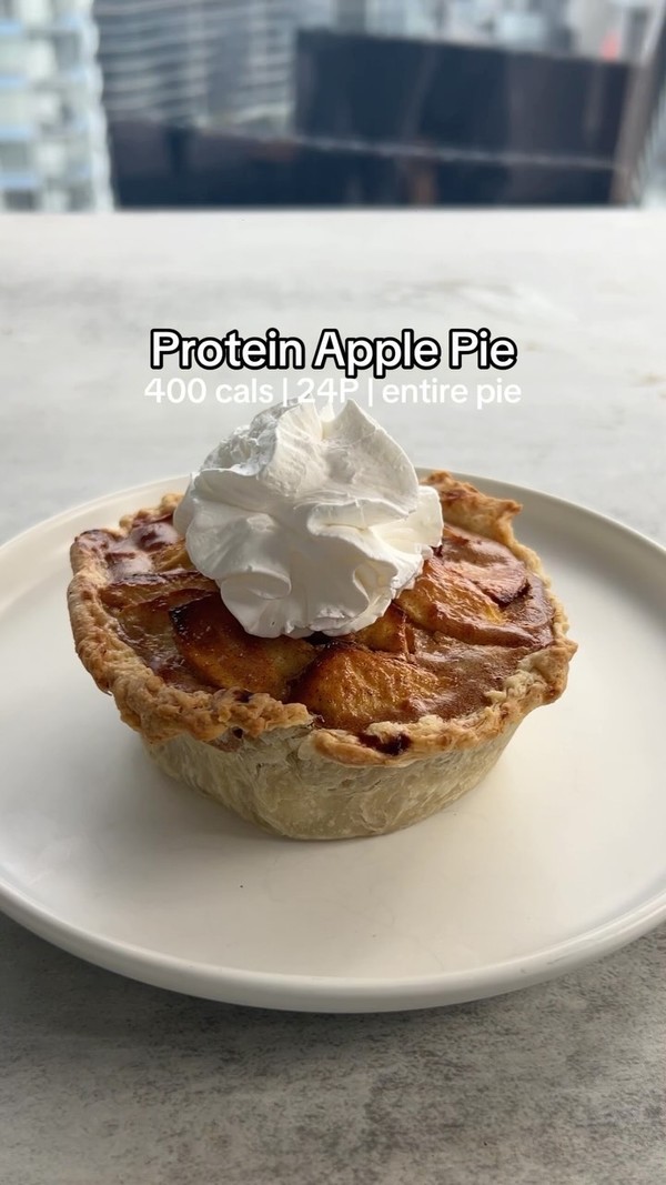 Macro-friendly Apple Pie for One