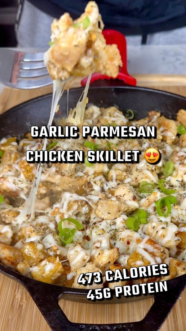 Garlic Parmesan Chicken Skillet