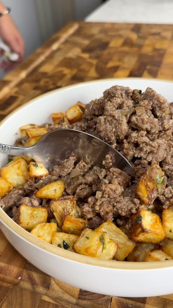 Easy Spicy Mediterranean Protein Bowl