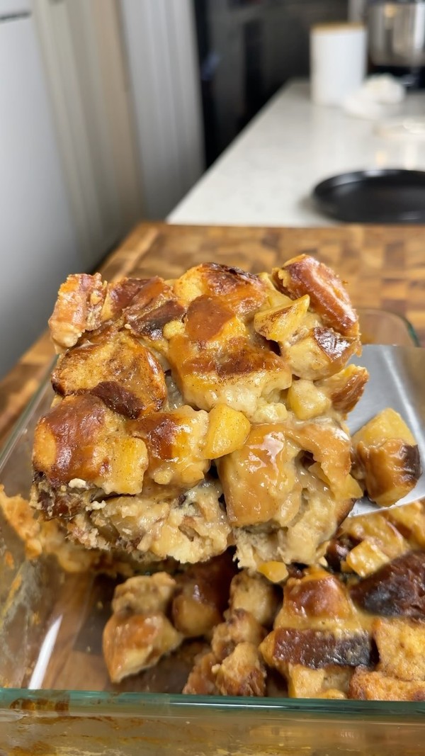 Apple Pie Bread Pudding