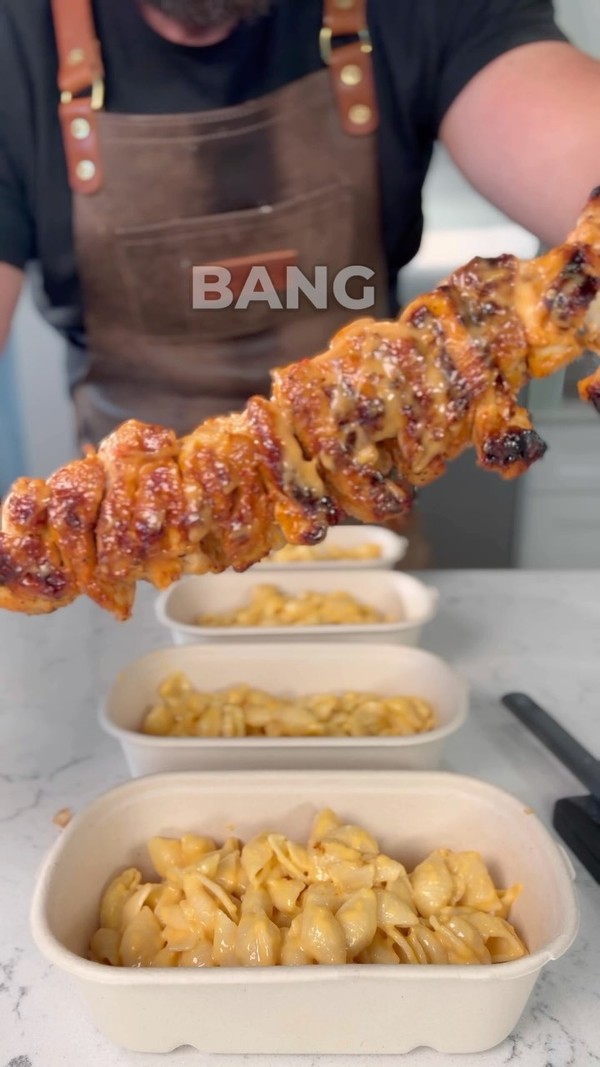 Bang Bang Chicken Macaroni and Cheese