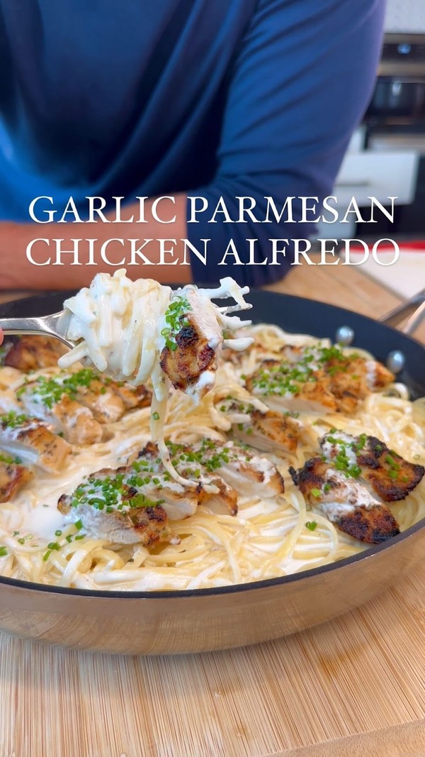 Garlic Parmesan Chicken Alfredo
