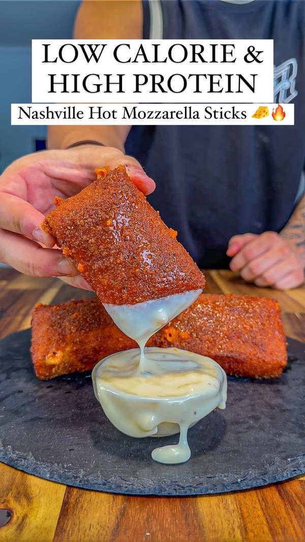 Low Calorie Nashville Hot Mozzarella Sticks