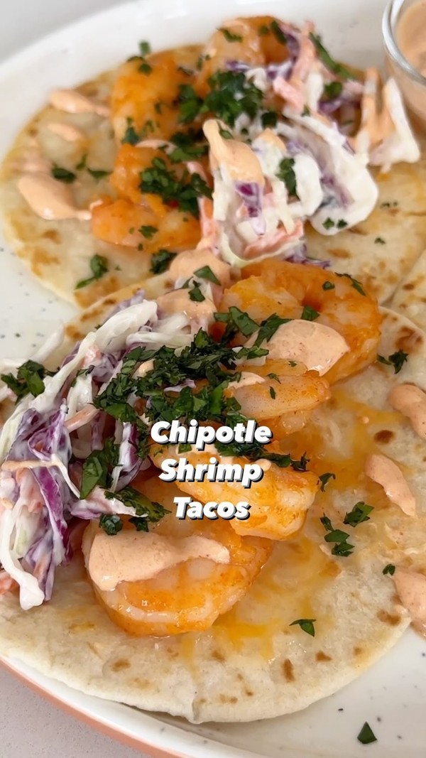 Creamy Chipotle Shrimp Tacos