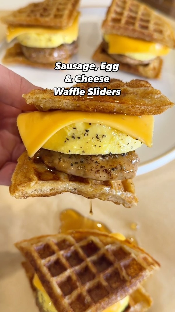 Breakfast Meal Prep Sausage, Egg & Cheese Waffle Sliders