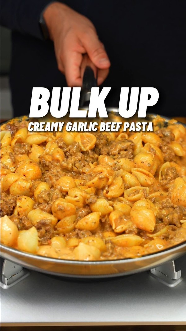 Easy Creamy Garlic Beef Pasta