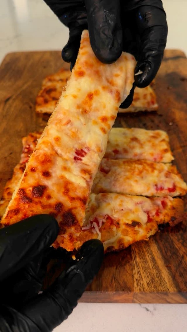 Cheesy bread sticks