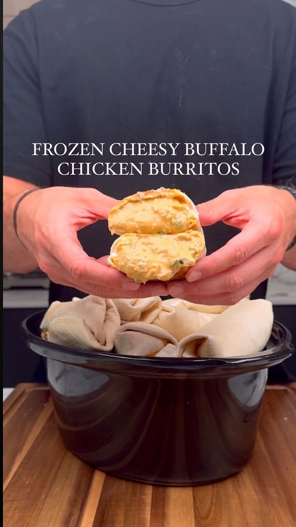 Frozen Cheesy Buffalo Chicken Burritos