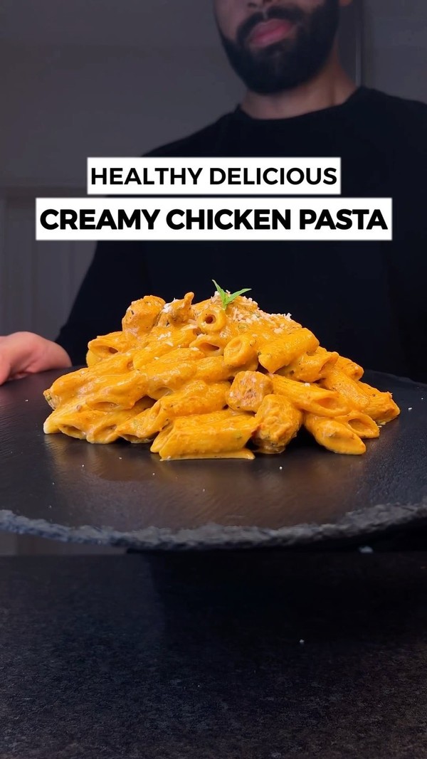 Healthy Low Calorie Creamy Chicken Pasta