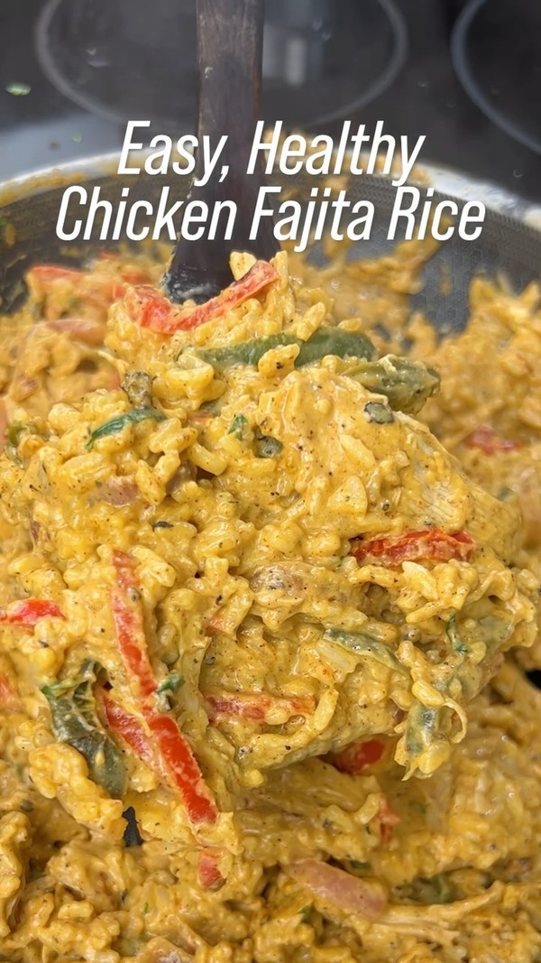 Easy, Healthy Chicken Fajita Rice