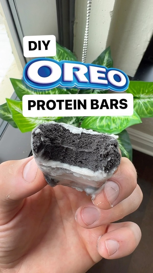 DIY Oreo Protein Bars