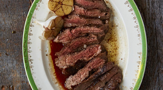VIDEO: Jamie Oliver’s Recipe For Cooking The Perfect Steak