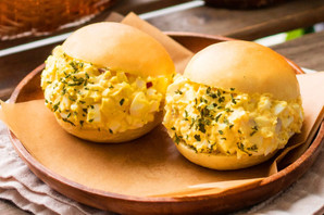 RECIPE VIDEO: Fluffy Egg Mayo Sandwich (Japanese Style)
