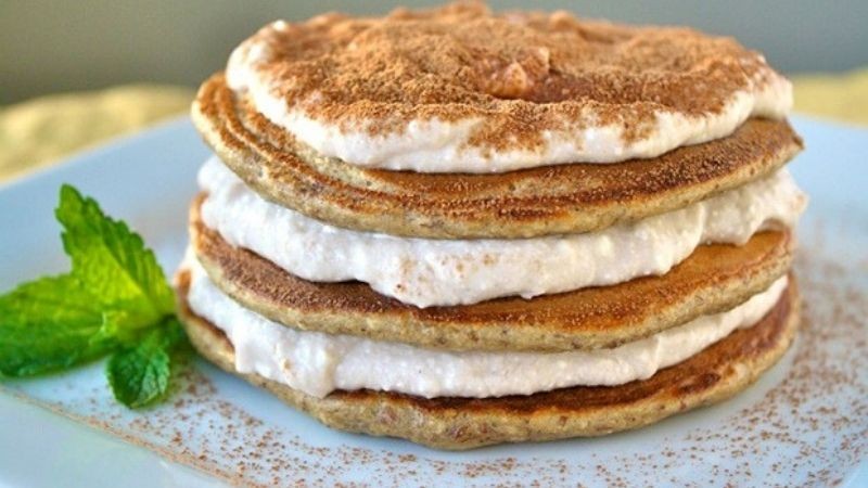 Tiramisu pancakes