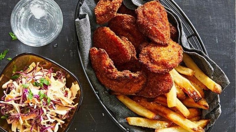 Fried Chicken and slaw