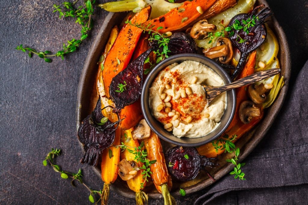 hummus and roasted vegetables. healthy dip.