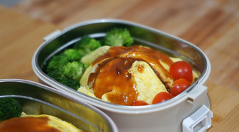 Healthy Japanese Omurice Bento Box