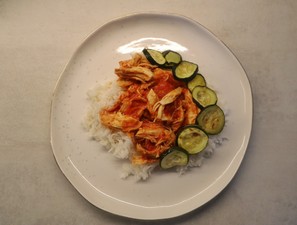 Pulled BBQ Chicken in Tomato Sauce, Rice & Zucchini