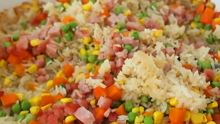 Easy To Make Baked Fried Rice That’s Surprisingly Good