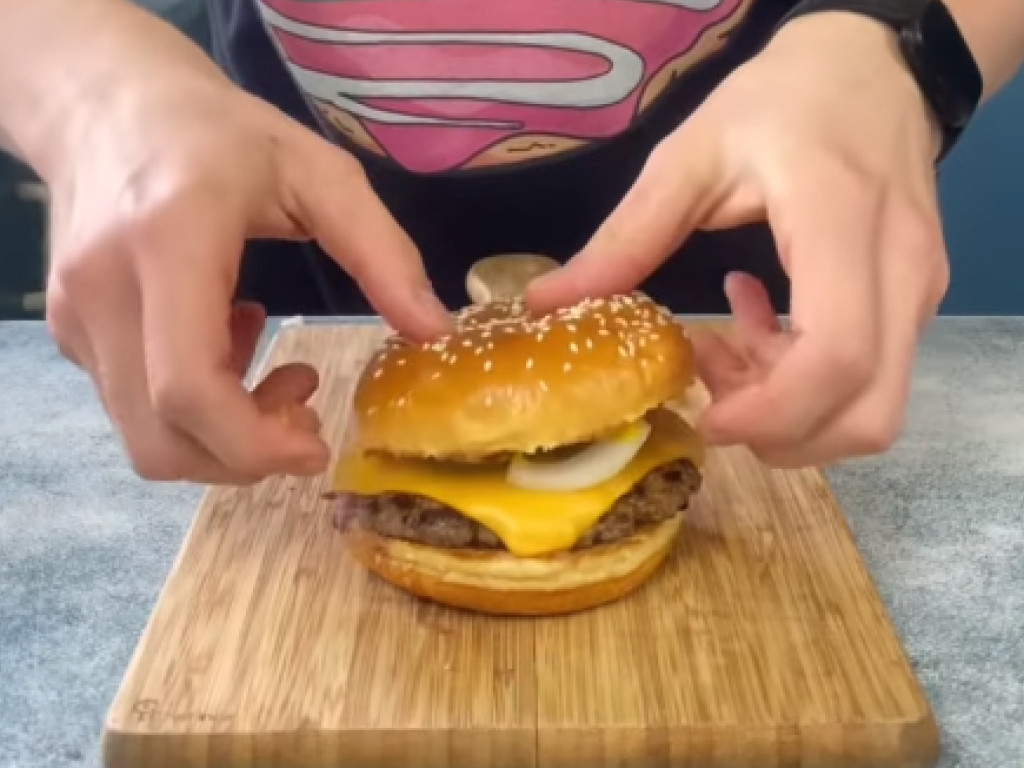 Counting Zacro’s Quarter Pounder (McDonald’s Quarter Pounder)