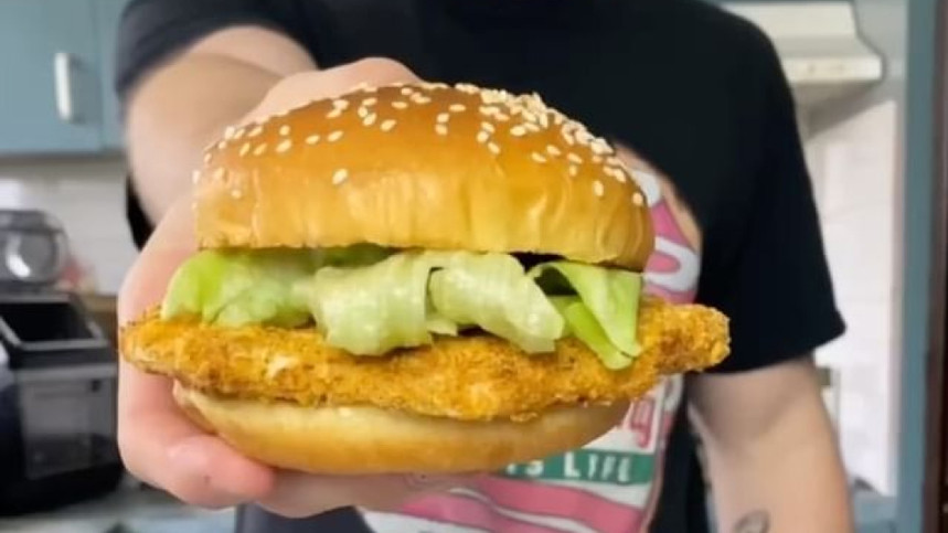 Counting Zacro’s Macro Friendly McChicken (McDonald’s McChicken)