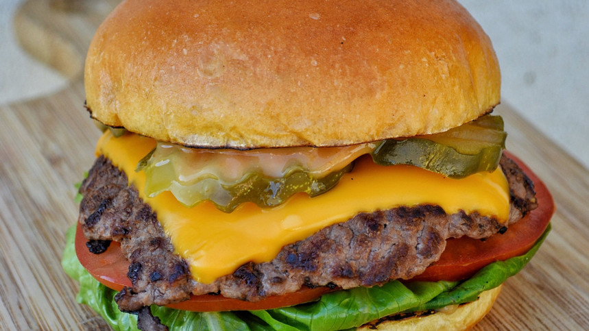 Counting Zacro’s Macro Friendly Cheeseburger