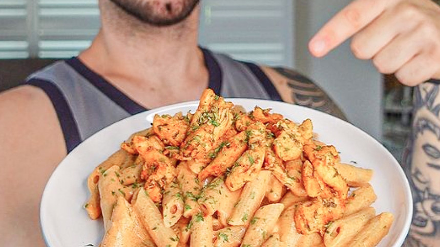 High Protein Creamy Nandos Chicken Pasta by Aussie Fitness