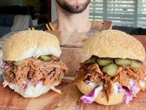 Low Calorie Bbq Pulled Beef Burger by Aussie Fitness