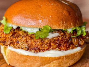 Macro Friendly Fried Chicken Burger by Aussie Fitness