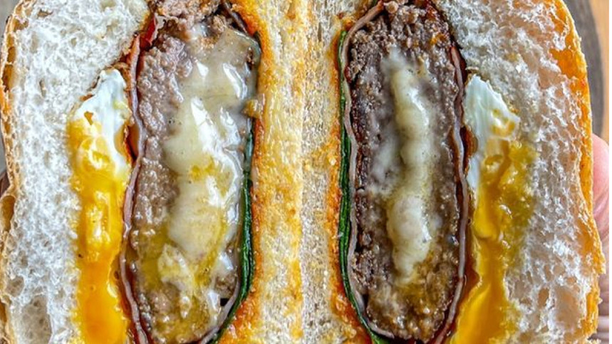 Healthy Breakfast Burger by Aussie Fitness