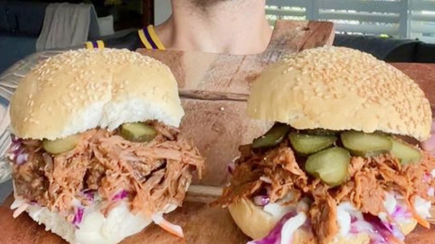 Low Calorie Bbq Pulled Beef Burger by Aussie Fitness