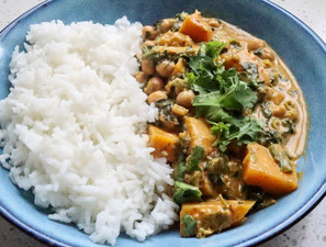 Spinach, Pumpkin & Chickpea Curry by Chelsea Goodwin